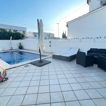 Charmante Villa Avec Piscine Dans Les Canaux Empuriabrava Exterior foto