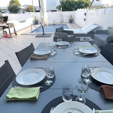 Charmante Villa Avec Piscine Dans Les Canaux Empuriabrava Exterior foto